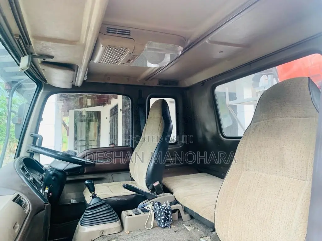 Isuzu Boom Truck 1995 Lorry (Used)
