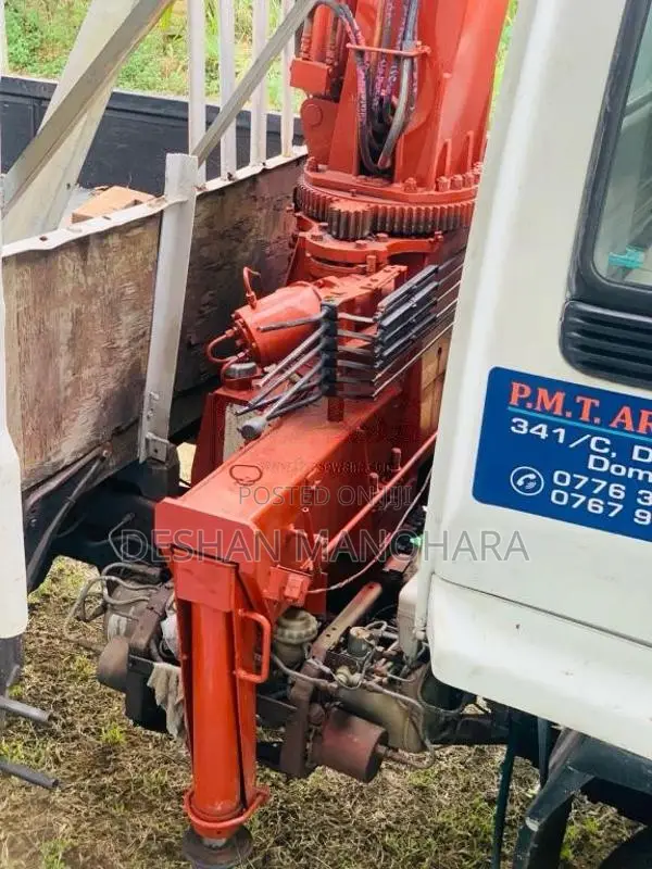 Isuzu Boom Truck 1995 Lorry (Used)