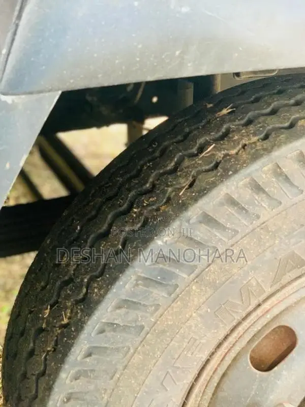 Isuzu Boom Truck 1995 Lorry (Used)