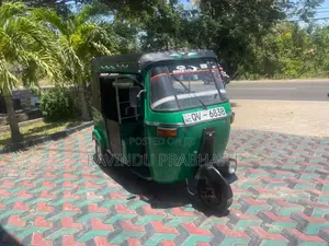 Bajaj RE 2 Stroke 2009 Three Wheel (Used)