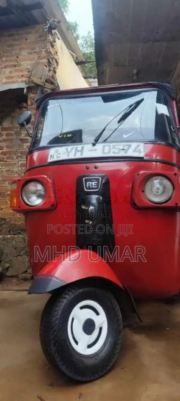 Bajaj 4 Stroke 2011 Three Wheel (Used)