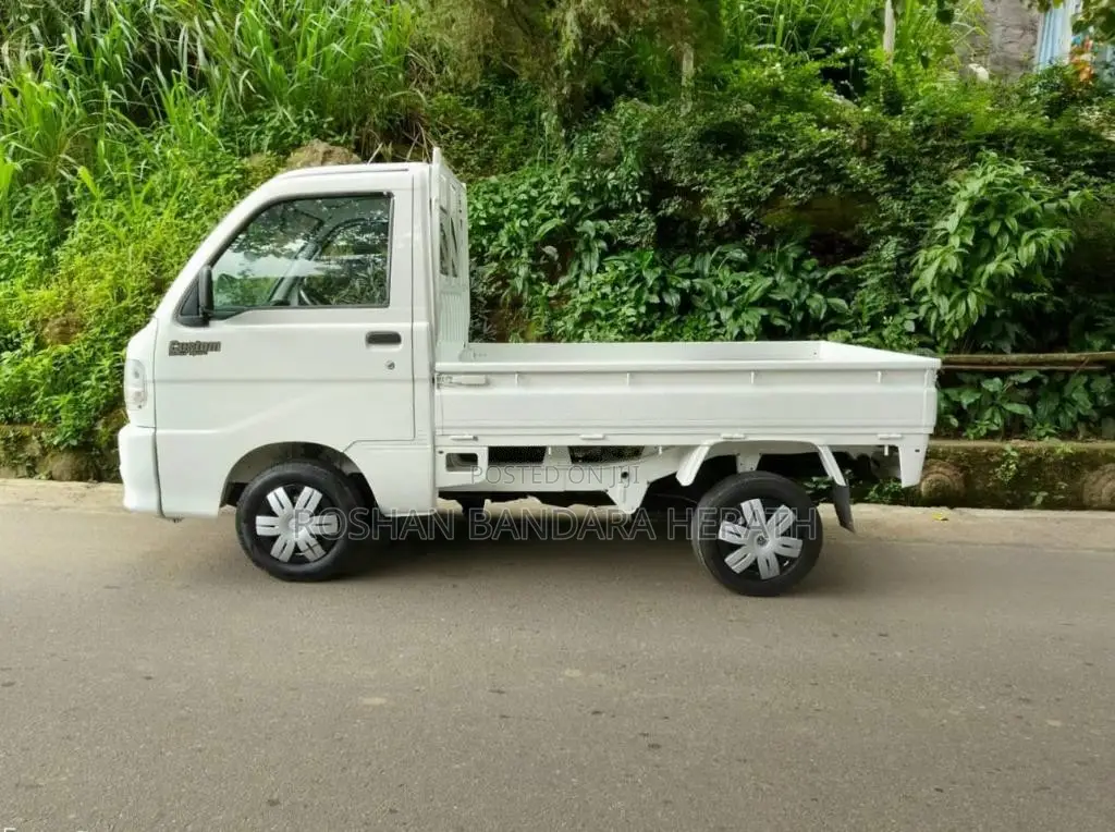 Daihatsu Hijet 2002 Lorry (Used)