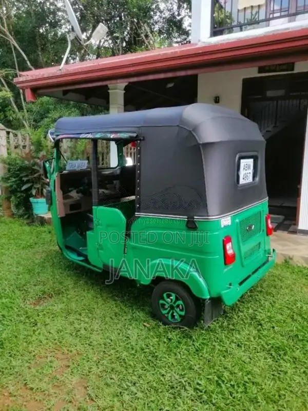 Bajaj RE 2025 Three Wheel (Used)