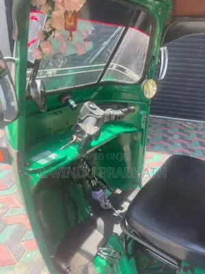Bajaj RE 2 Stroke 2009 Three Wheel (Used)