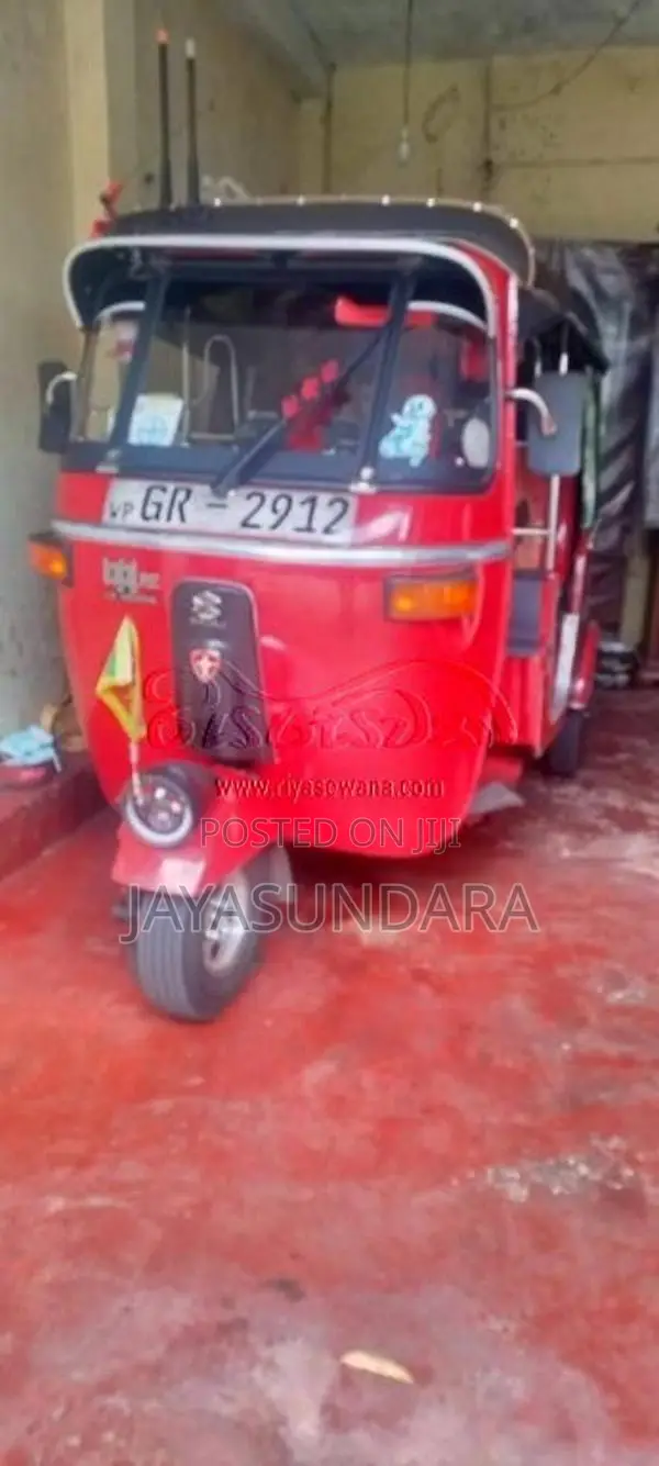 Bajaj RE 2002 Three Wheel (Used)