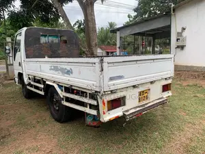 Isuzu ELF 1980 Lorry (Used)
