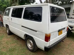 Mitsubishi L300 1985 Lorry (Used)