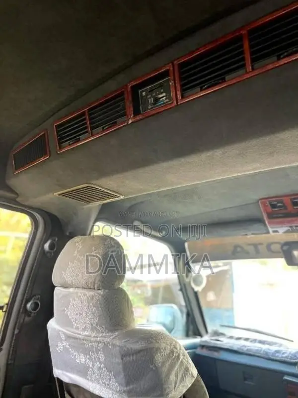 Toyota 1989 Van (Used)
