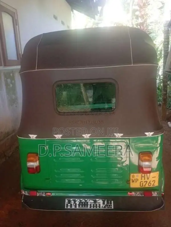 Bajaj 2 Stroke 2004 Three Wheel (Used)