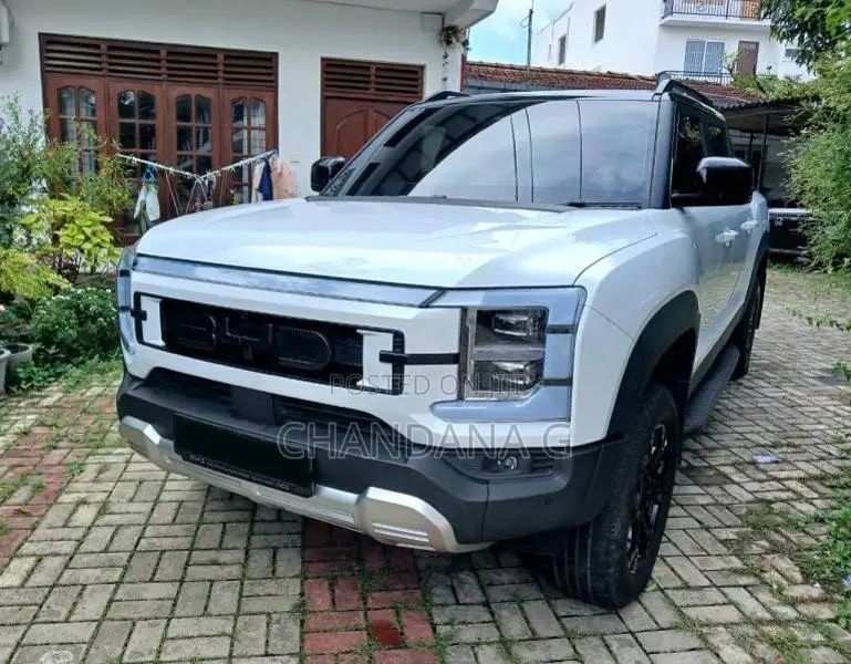 BYD Shark 6 2025 SUV (Used)