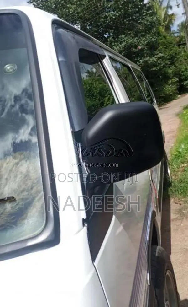 Nissan Caravan 1992 Van (Used)
