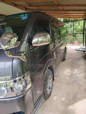 Toyota KDH SUPER GL 2012 Van (Used)