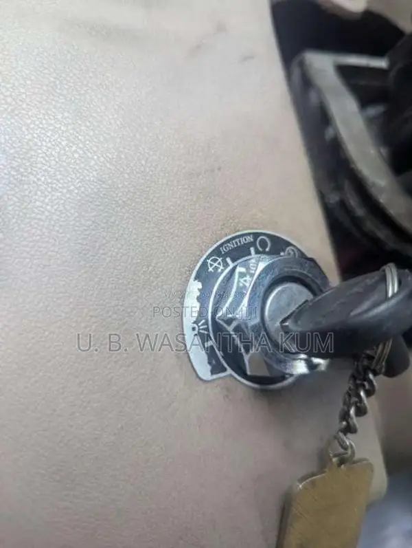 Bajaj 4 Stroke 2016 Three Wheel (Used)