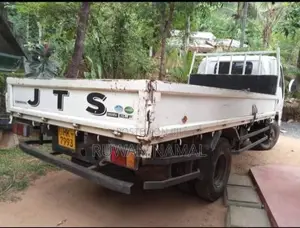 Isuzu 14.5 Nut 6 1999 Lorry (Used)