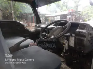 Isuzu JAANKR55L 1996 Lorry (Used)