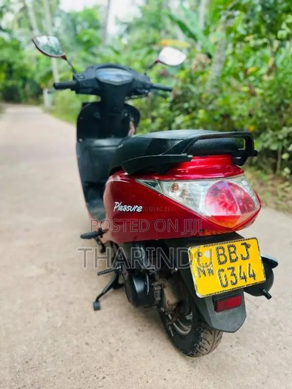 Hero-Honda Activa 2014 Motorbike (Used)
