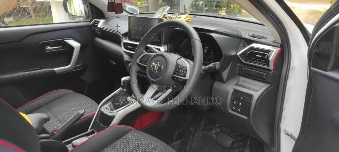Toyota Raize 2020 SUV (Used)