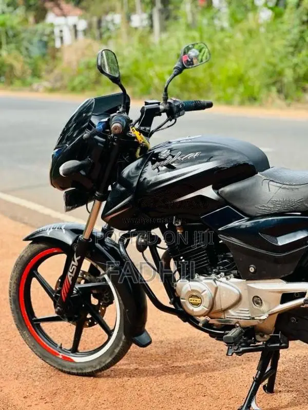 Bajaj Pulsar 2013 Motorbike (Used)