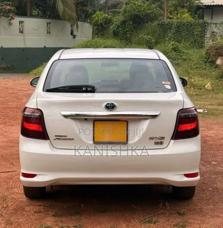 Toyota Axio WXB 2016 Car (Used)