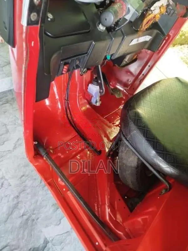 Bajaj 4 Stroke 2014 Three Wheel (Used)