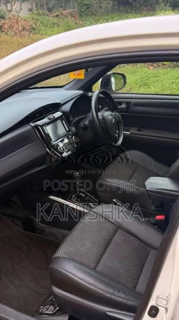 Toyota Axio WXB 2016 Car (Used)