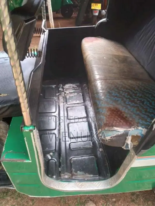 Bajaj 2 Stroke 2003 Three Wheel (Used)