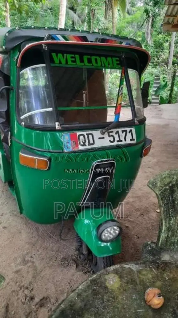 Bajaj 2 Stroke 2005 Three Wheel (Used)