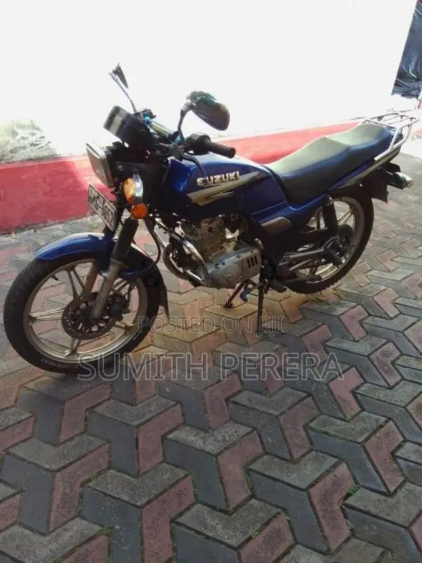 Suzuki GS125 2009 Motorbike (Used)