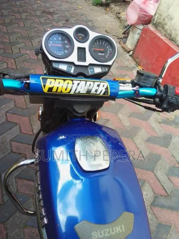 Suzuki GS125 2009 Motorbike (Used)