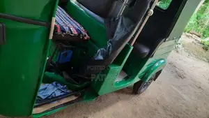 Bajaj 2 Stroke 2005 Three Wheel (Used)