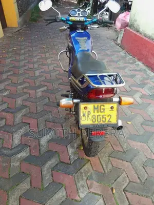 Suzuki GS125 2009 Motorbike (Used)