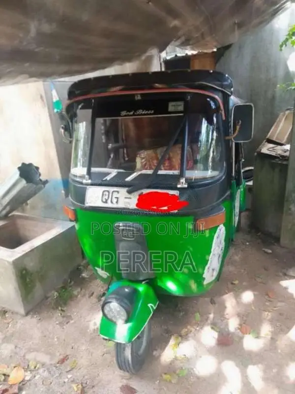 Bajaj 2 Stroke 2006 Three Wheel (Used)