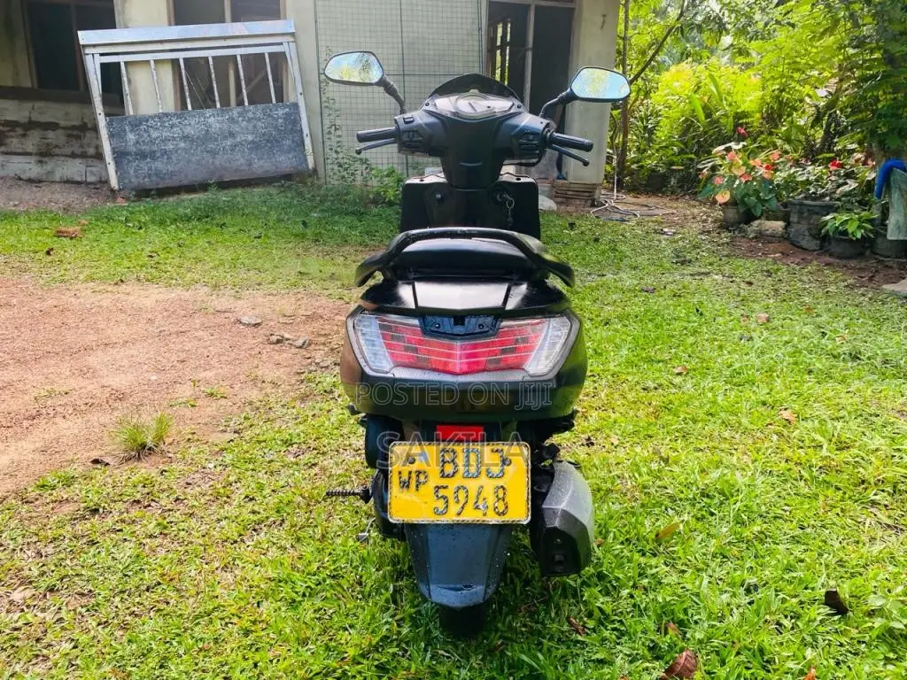 Hero Dash 2018 Motorbike (Used)