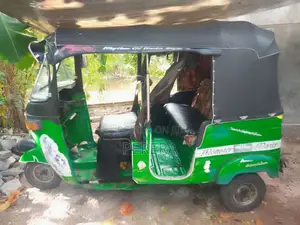 Bajaj 2 Stroke 2006 Three Wheel (Used)