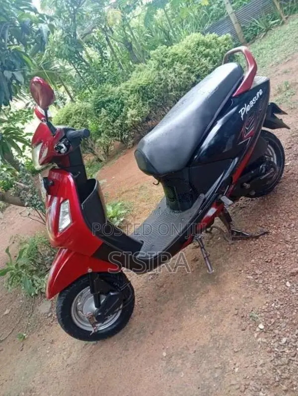 Hero Pleasure 2011 Motorbike (Used)