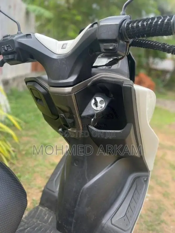 Suzuki BURGMAN 2019 Motorbike (Used)