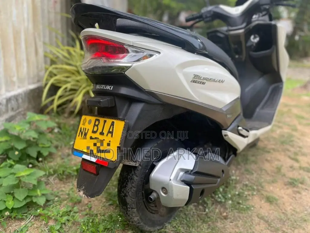 Suzuki BURGMAN 2019 Motorbike (Used)