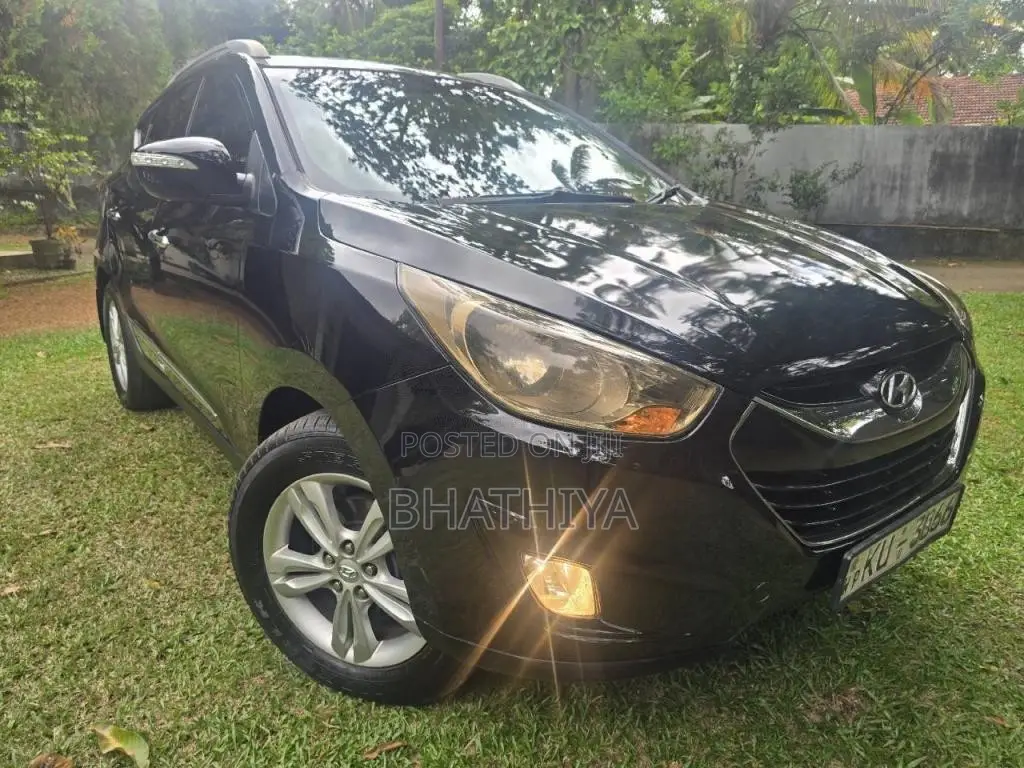 Hyundai Tucson Sorento 2012 SUV (Used)