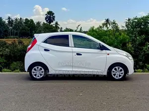 Hyundai EON 2015 Car (Used)