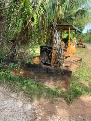 Komatsu D2-5 2000 Heavy-Duty (Used)