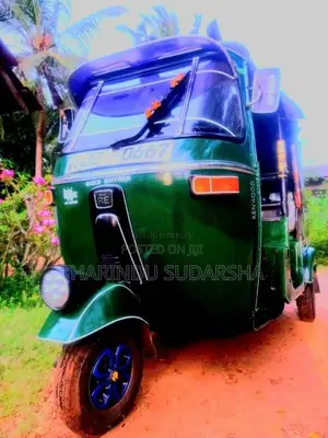 Bajaj RE 2 Stroke 2005 Three Wheel (Used)