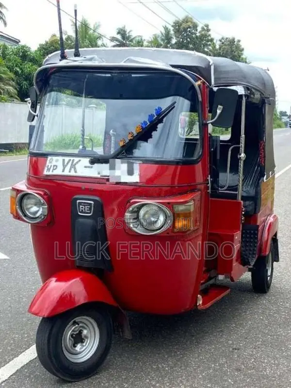 Bajaj 4 Stroke 2011 Three Wheel (Used)