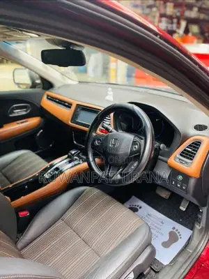 Honda Vezel 2014 SUV (Used)