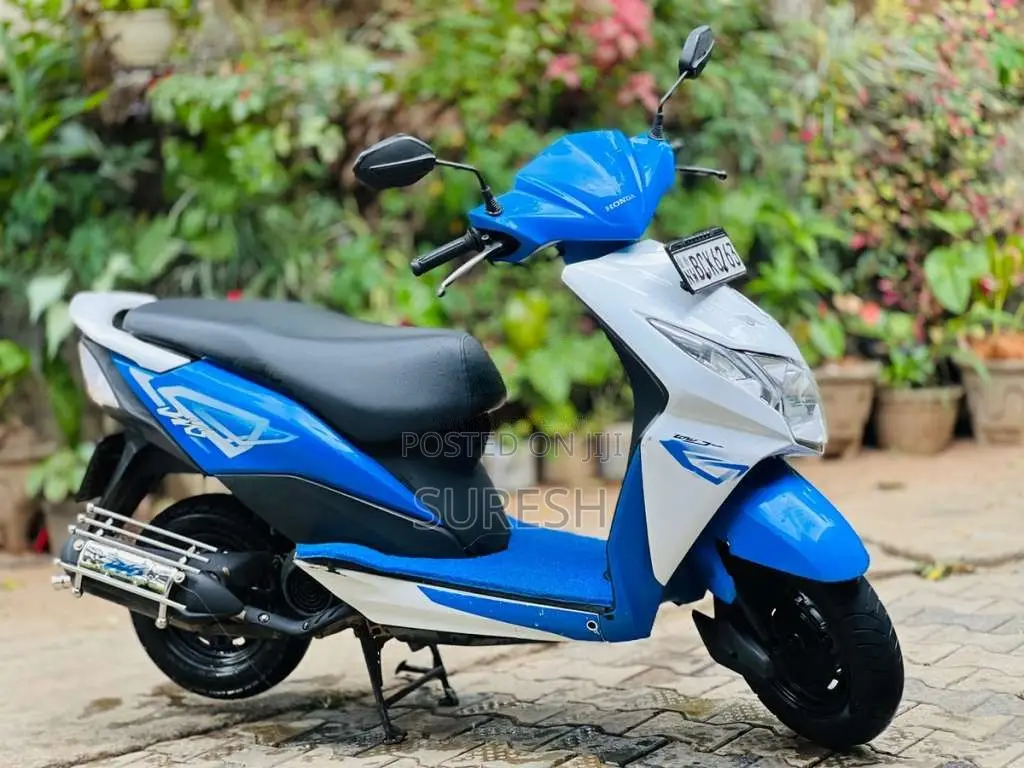 Honda Dio 2015 Motorbike (Used)