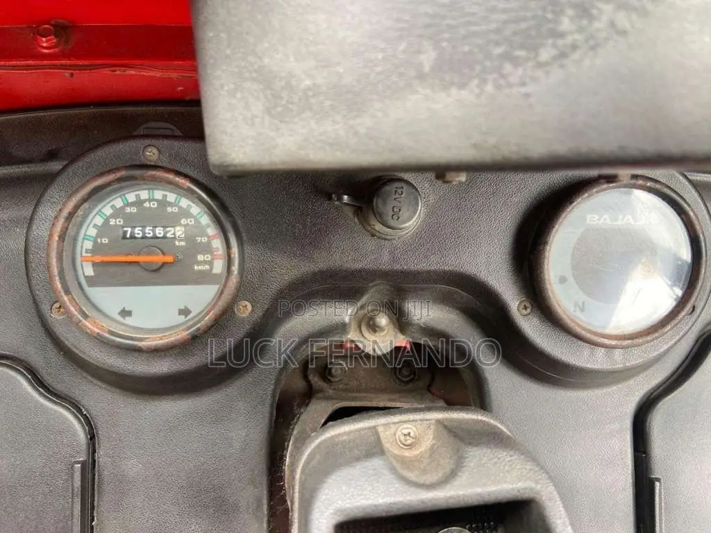 Bajaj 4 Stroke 2011 Three Wheel (Used)