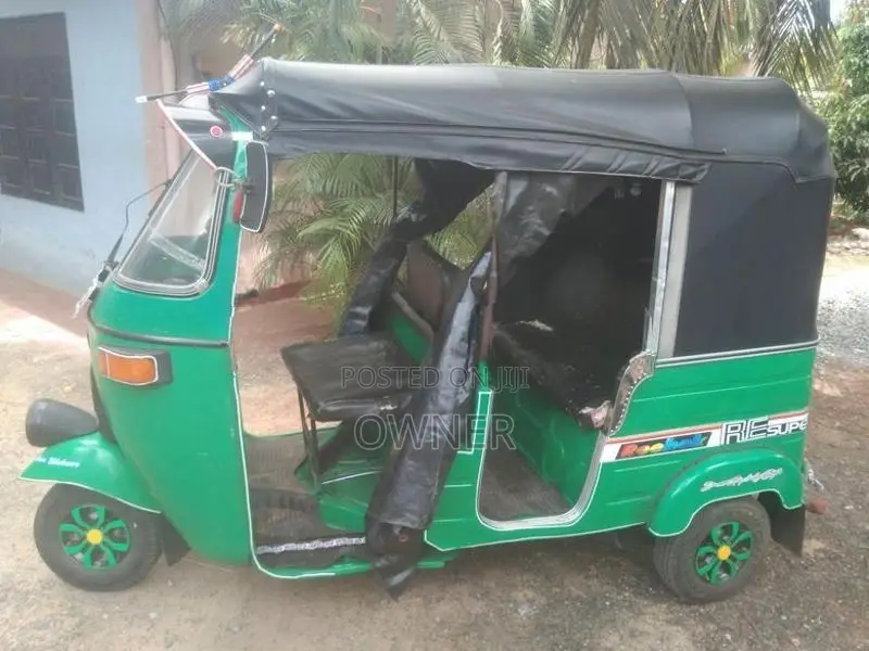 Bajaj RE 2006