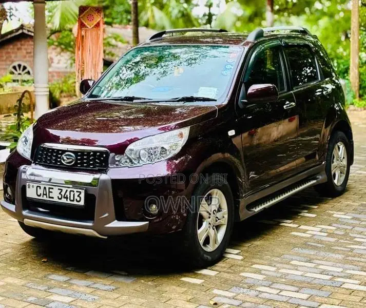 Daihatsu Terios Premium 2015