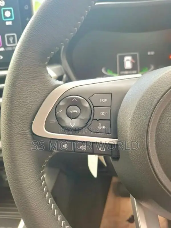 Toyota Raize Z APPLE CAR 4WAY BSM 2025