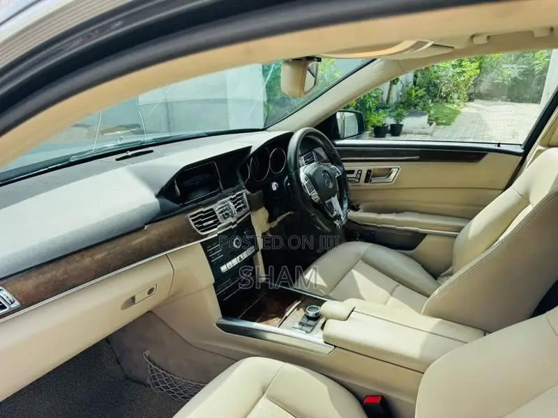 Mercedes Benz E300 2015