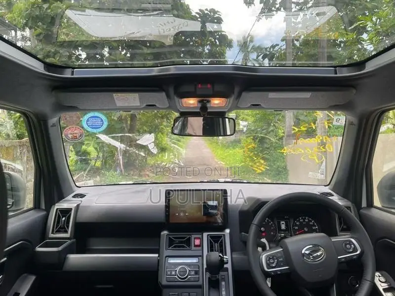 Daihatsu Taft Dark Chrome Venture 2025